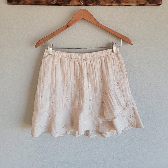 Le Lis Dresses & Skirts - Le Lis Ruffle Hem A Line Mini Skirt